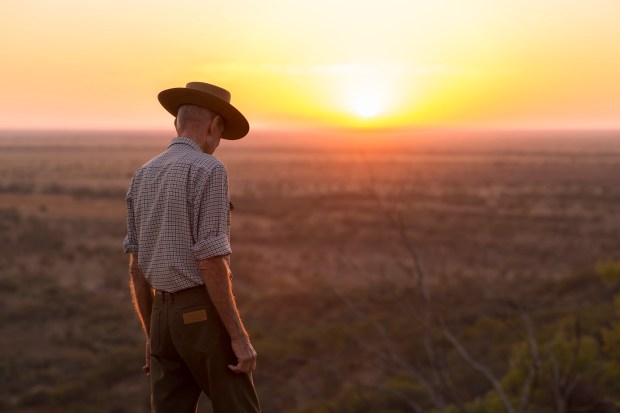 Outback_Character_Sunrise-634