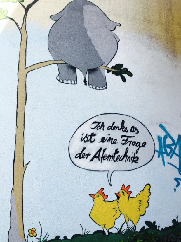 Translation: "I think it's a question of technique". Yep. Side splitting.